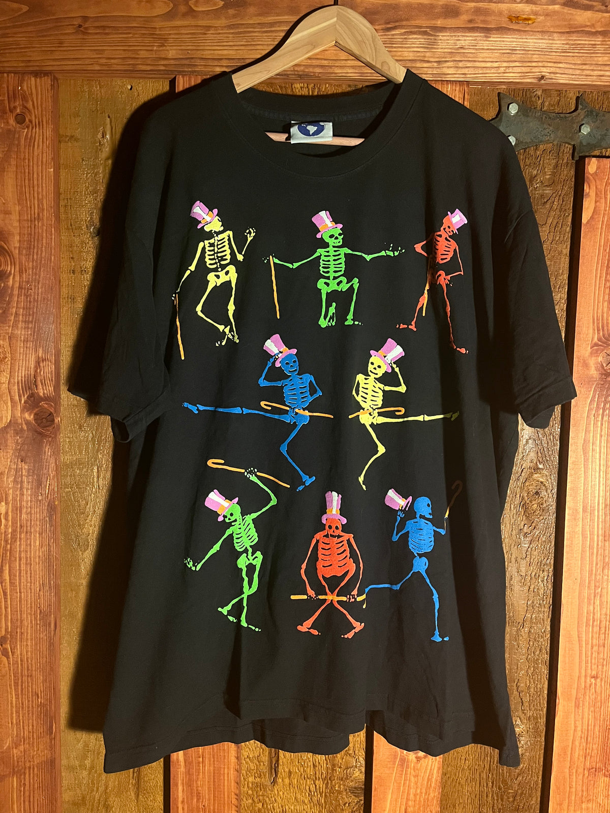 Online Ceramics Dancing Skeletons XXL